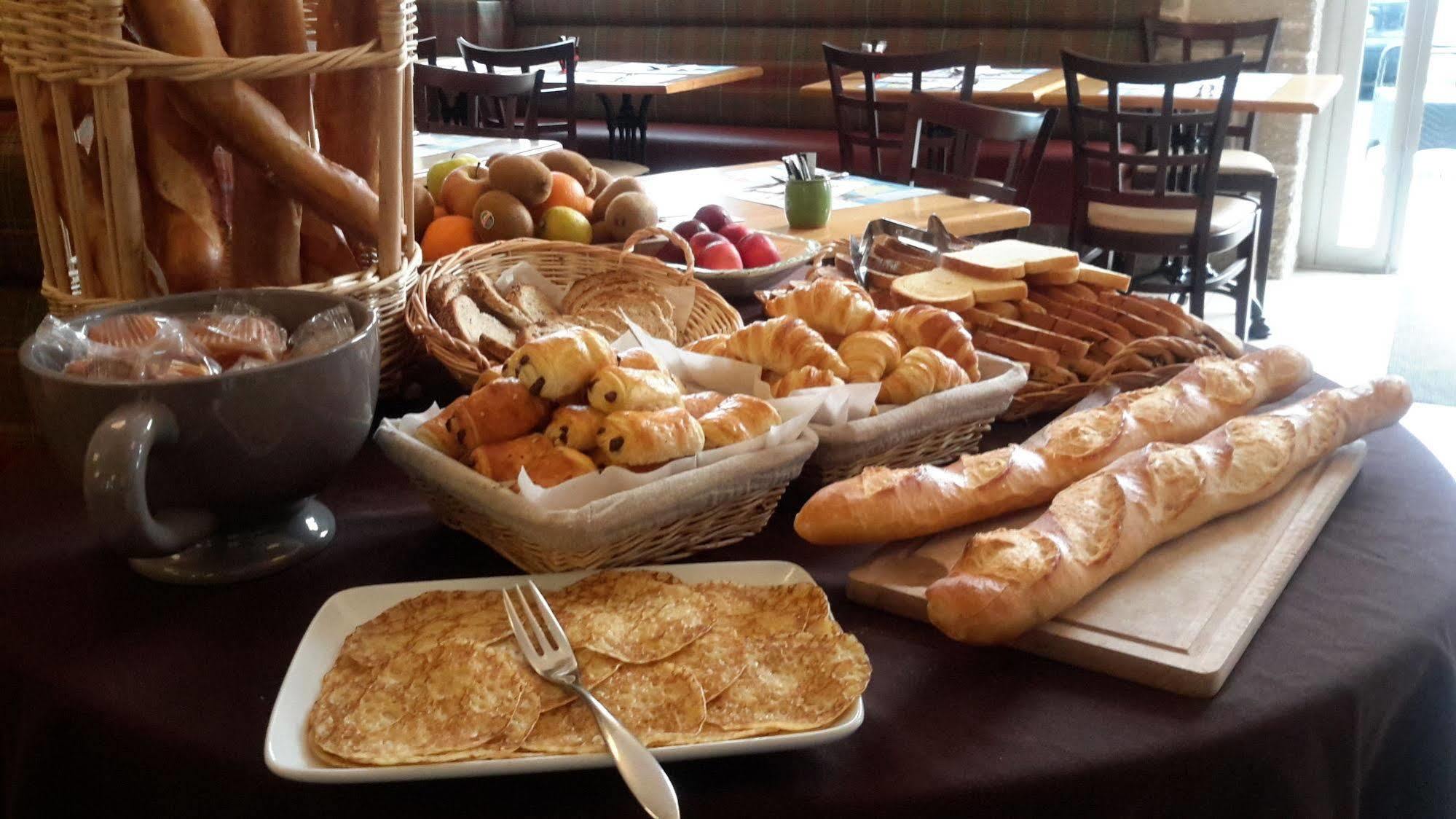 Brit Hotel Alghotel Κανκάλ Εξωτερικό φωτογραφία